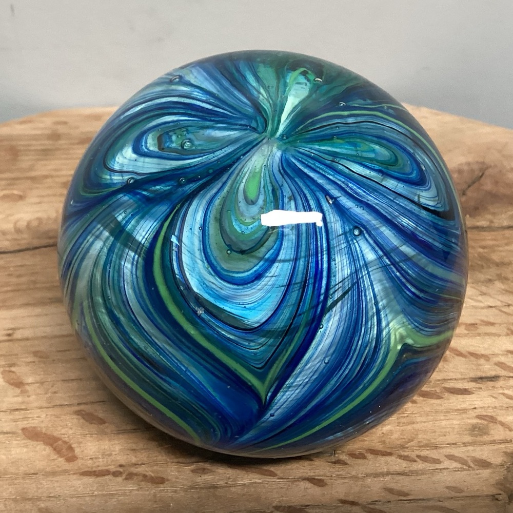 🔵 Beautiful Glass Paperweight Desk Top Decor - Unique Style - Colorful